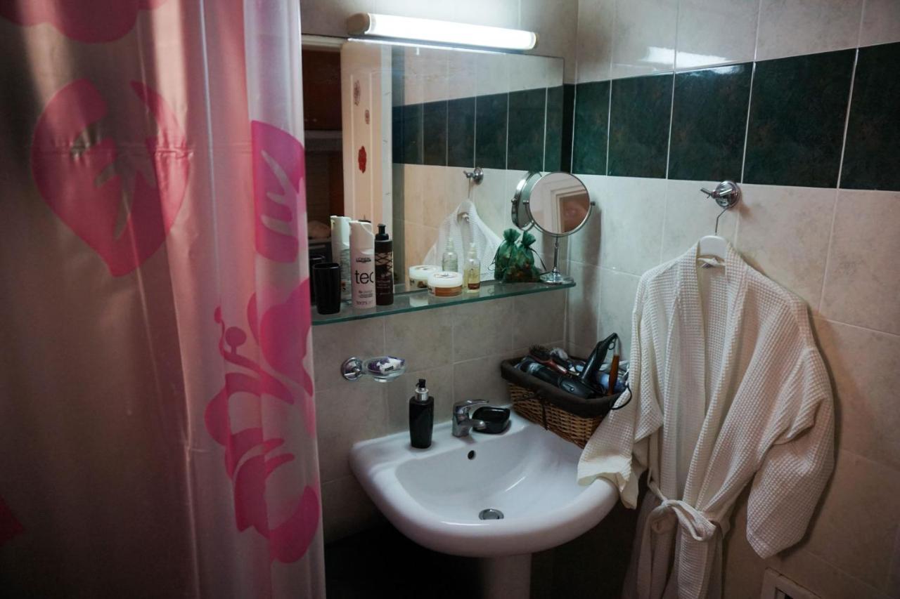 Alexandra'S Glifa Apartments ภายนอก รูปภาพ