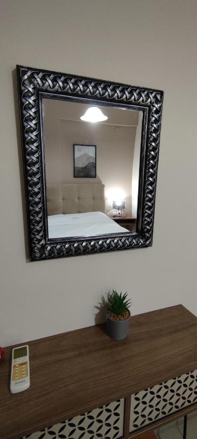 Alexandra'S Glifa Apartments ภายนอก รูปภาพ