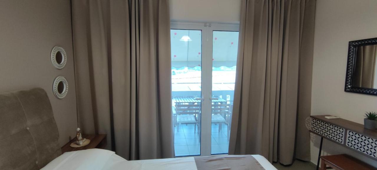 Alexandra'S Glifa Apartments ภายนอก รูปภาพ