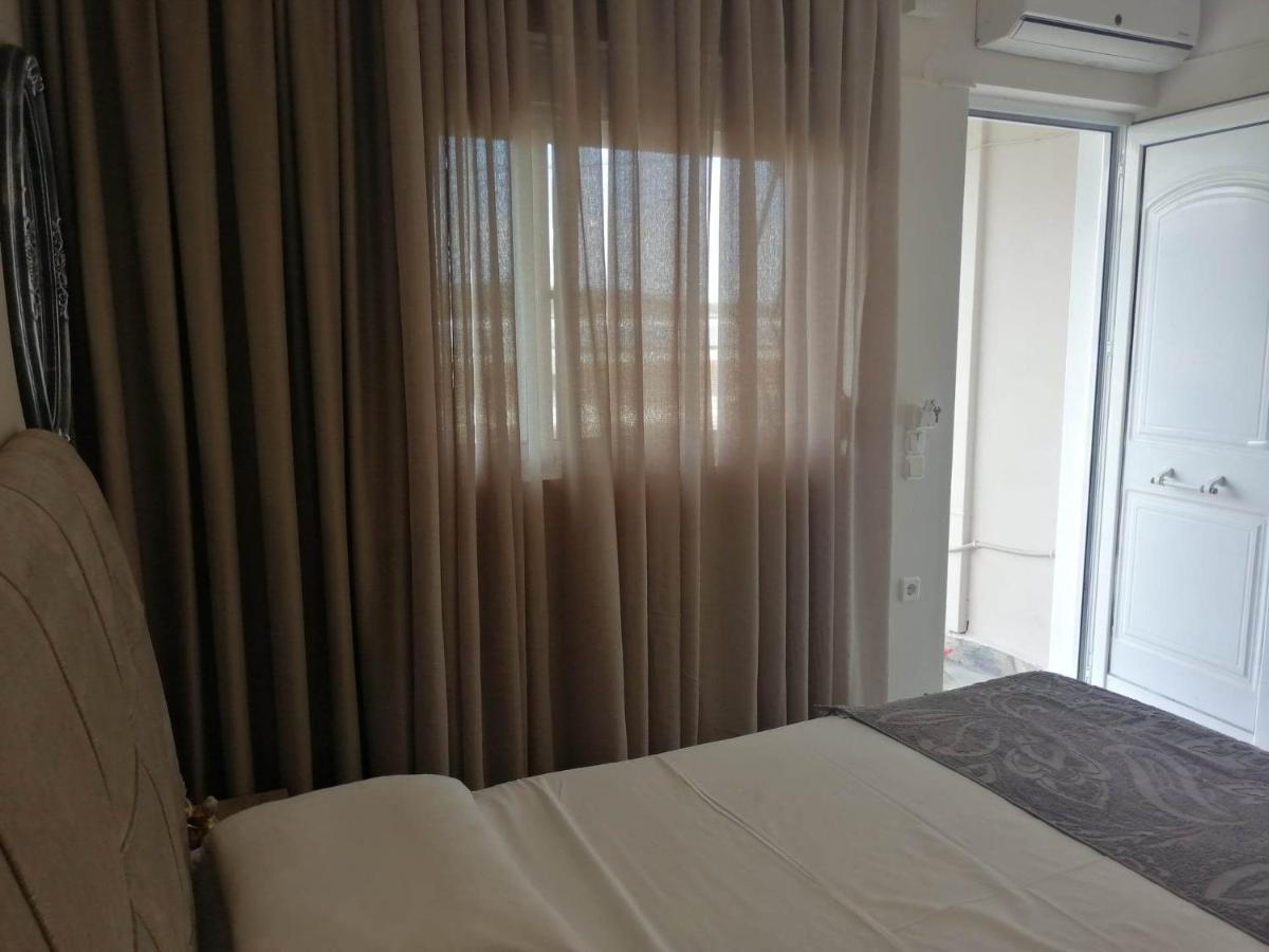 Alexandra'S Glifa Apartments ภายนอก รูปภาพ