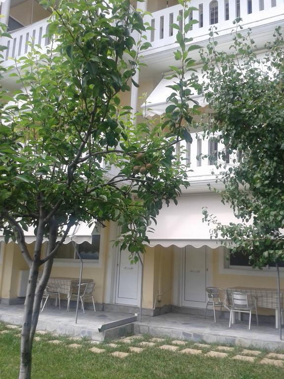 Alexandra'S Glifa Apartments ภายนอก รูปภาพ