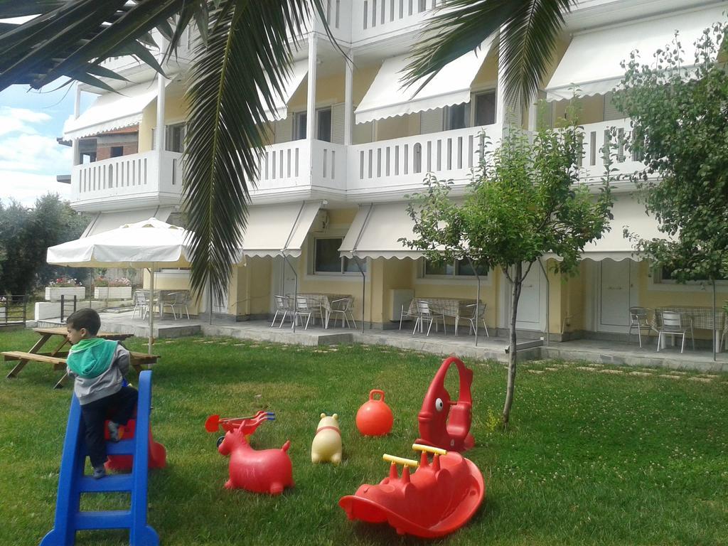 Alexandra'S Glifa Apartments ภายนอก รูปภาพ